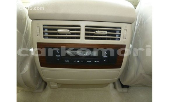 Acheter Import Voiture Toyota Land Cruiser Autre à Import - Dubai, Grande Comore Acheter Import Voiture Toyota Land Cruiser Autre à Import - Dubai, Grande Comore