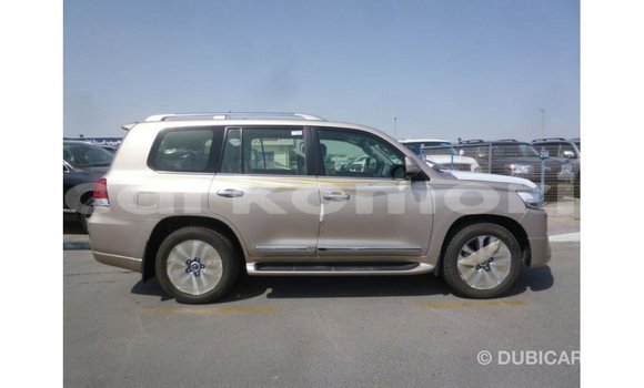 Acheter Import Voiture Toyota Land Cruiser Autre à Import - Dubai, Grande Comore Acheter Import Voiture Toyota Land Cruiser Autre à Import - Dubai, Grande Comore