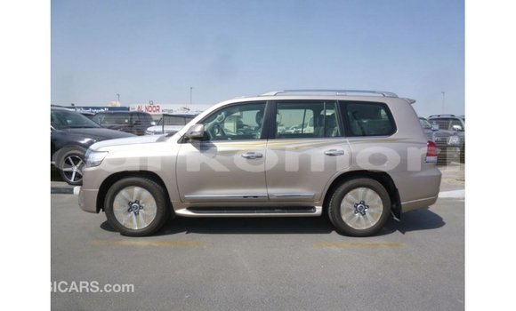 Acheter Import Voiture Toyota Land Cruiser Autre à Import - Dubai, Grande Comore Acheter Import Voiture Toyota Land Cruiser Autre à Import - Dubai, Grande Comore
