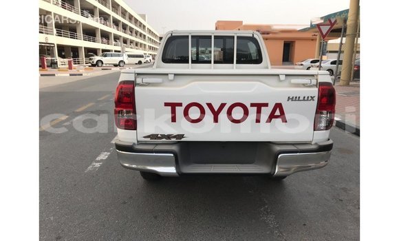 Buy Import Toyota Hilux White Car in Import - Dubai in Great Comore Buy Import Toyota Hilux White Car in Import - Dubai in Great Comore
