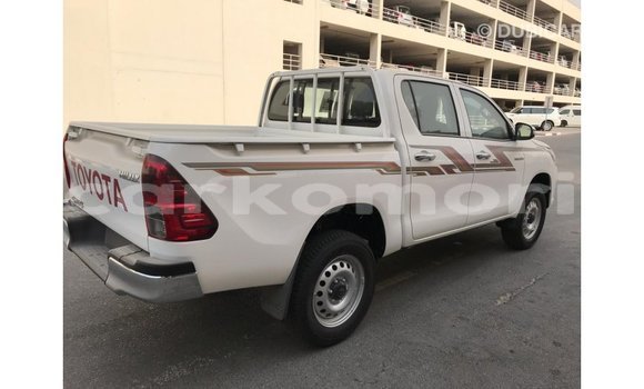 Buy Import Toyota Hilux White Car in Import - Dubai in Great Comore Buy Import Toyota Hilux White Car in Import - Dubai in Great Comore