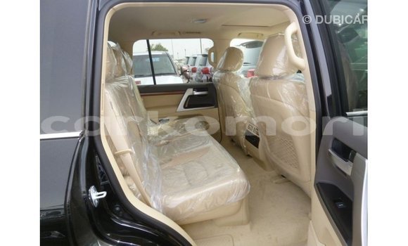 Buy Import Toyota Land Cruiser Black Car in Import - Dubai in Great Comore Buy Import Toyota Land Cruiser Black Car in Import - Dubai in Great Comore