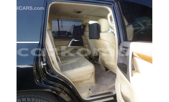 Buy Import Toyota Land Cruiser Black Car in Import - Dubai in Great Comore Buy Import Toyota Land Cruiser Black Car in Import - Dubai in Great Comore