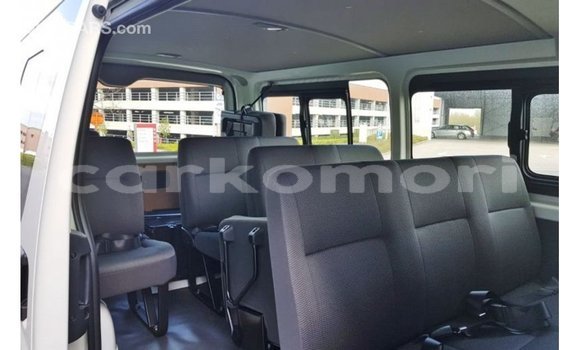 Buy Import Toyota Hiace White Car in Import - Dubai in Great Comore Buy Import Toyota Hiace White Car in Import - Dubai in Great Comore