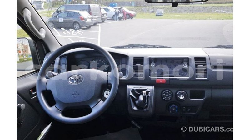 Big with watermark toyota hiace grande comore import dubai 2145