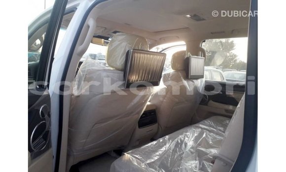 Acheter Import Voiture Lexus LX Blanc à Import - Dubai, Grande Comore Acheter Import Voiture Lexus LX Blanc à Import - Dubai, Grande Comore