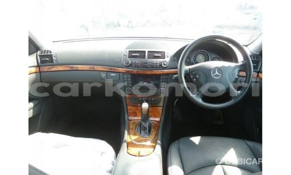 Buy Import Mercedes-Benz 200 Other Car in Import - Dubai in Great Comore Buy Import Mercedes-Benz 200 Other Car in Import - Dubai in Great Comore