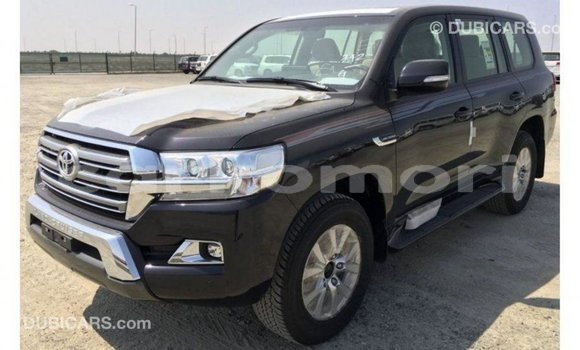 Acheter Import Voiture Toyota Land Cruiser Noir à Import - Dubai, Grande Comore Acheter Import Voiture Toyota Land Cruiser Noir à Import - Dubai, Grande Comore