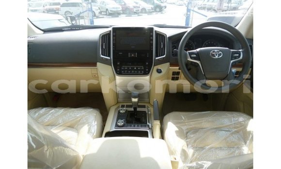 Buy Import Toyota Land Cruiser Black Car in Import - Dubai in Great Comore Buy Import Toyota Land Cruiser Black Car in Import - Dubai in Great Comore