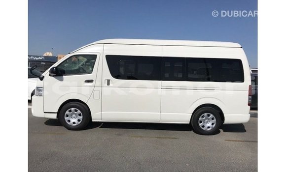 Buy Import Toyota Hiace White Car in Import - Dubai in Great Comore Buy Import Toyota Hiace White Car in Import - Dubai in Great Comore