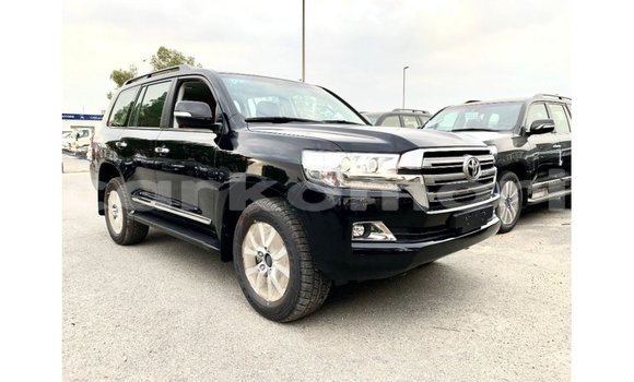 Buy Import Toyota Land Cruiser Black Car in Import - Dubai in Great Comore Buy Import Toyota Land Cruiser Black Car in Import - Dubai in Great Comore