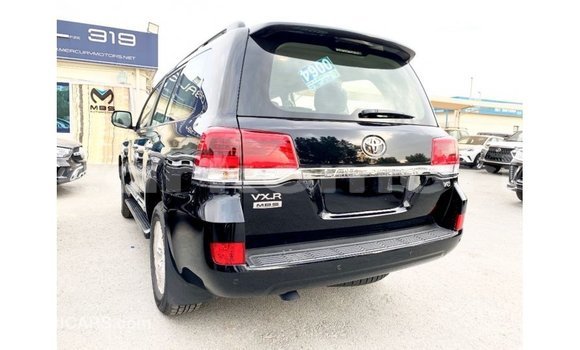 Buy Import Toyota Land Cruiser Black Car in Import - Dubai in Great Comore Buy Import Toyota Land Cruiser Black Car in Import - Dubai in Great Comore