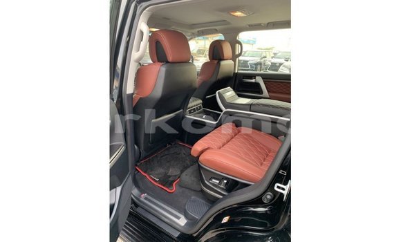 Buy Import Toyota Land Cruiser Black Car in Import - Dubai in Great Comore Buy Import Toyota Land Cruiser Black Car in Import - Dubai in Great Comore