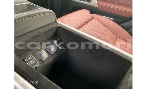 Buy Import Toyota Land Cruiser Black Car in Import - Dubai in Great Comore Buy Import Toyota Land Cruiser Black Car in Import - Dubai in Great Comore