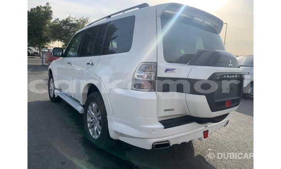Buy Import Mitsubishi Pajero White Car in Import - Dubai in Great Comore Buy Import Mitsubishi Pajero White Car in Import - Dubai in Great Comore