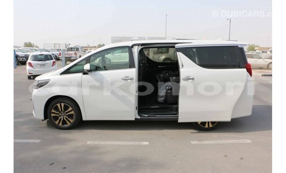 Buy Import Toyota Alphard White Car in Import - Dubai in Great Comore Buy Import Toyota Alphard White Car in Import - Dubai in Great Comore