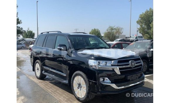 Buy Import Toyota Land Cruiser Black Car in Import - Dubai in Great Comore Buy Import Toyota Land Cruiser Black Car in Import - Dubai in Great Comore
