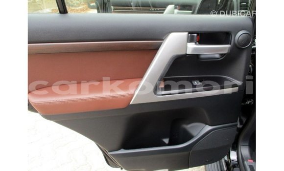 Buy Import Toyota Land Cruiser Black Car in Import - Dubai in Great Comore Buy Import Toyota Land Cruiser Black Car in Import - Dubai in Great Comore