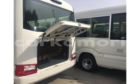 Acheter Import Voiture Toyota Coaster Blanc à Import - Dubai, Grande Comore Acheter Import Voiture Toyota Coaster Blanc à Import - Dubai, Grande Comore