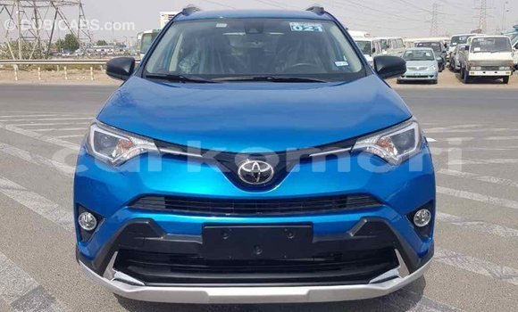 Acheter Import Voiture Toyota RAV4 Bleu à Import - Dubai, Grande Comore Acheter Import Voiture Toyota RAV4 Bleu à Import - Dubai, Grande Comore