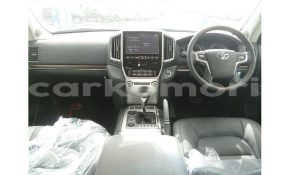 Buy Import Toyota Land Cruiser Black Car in Import - Dubai in Great Comore Buy Import Toyota Land Cruiser Black Car in Import - Dubai in Great Comore