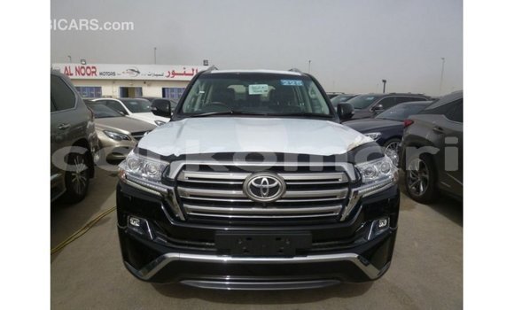 Buy Import Toyota Land Cruiser Black Car in Import - Dubai in Great Comore Buy Import Toyota Land Cruiser Black Car in Import - Dubai in Great Comore