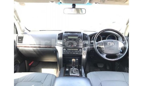 Buy Import Toyota Land Cruiser Other Car in Import - Dubai in Great Comore Buy Import Toyota Land Cruiser Other Car in Import - Dubai in Great Comore