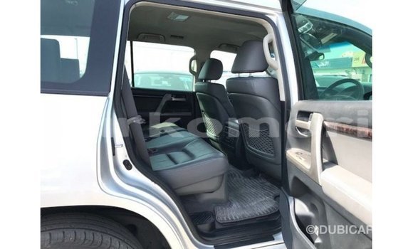 Buy Import Toyota Land Cruiser Other Car in Import - Dubai in Great Comore Buy Import Toyota Land Cruiser Other Car in Import - Dubai in Great Comore