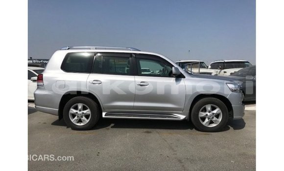 Buy Import Toyota Land Cruiser Other Car in Import - Dubai in Great Comore Buy Import Toyota Land Cruiser Other Car in Import - Dubai in Great Comore