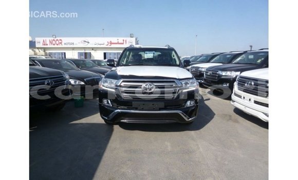 Buy Import Toyota Land Cruiser Black Car in Import - Dubai in Great Comore Buy Import Toyota Land Cruiser Black Car in Import - Dubai in Great Comore