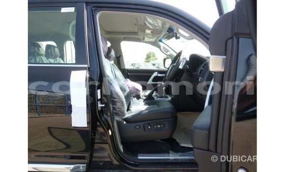Buy Import Toyota Land Cruiser Black Car in Import - Dubai in Great Comore Buy Import Toyota Land Cruiser Black Car in Import - Dubai in Great Comore