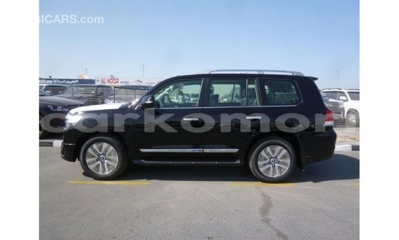 Buy Import Toyota Land Cruiser Black Car in Import - Dubai in Great Comore Buy Import Toyota Land Cruiser Black Car in Import - Dubai in Great Comore