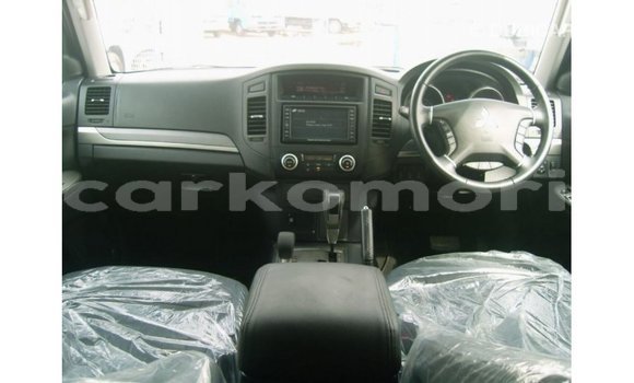 Buy Import Mitsubishi Pajero Black Car in Import - Dubai in Great Comore Buy Import Mitsubishi Pajero Black Car in Import - Dubai in Great Comore