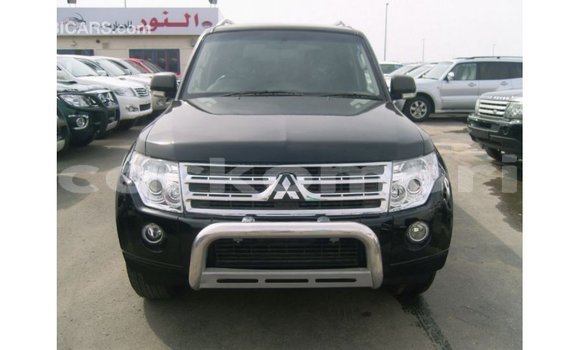 Buy Import Mitsubishi Pajero Black Car in Import - Dubai in Great Comore Buy Import Mitsubishi Pajero Black Car in Import - Dubai in Great Comore