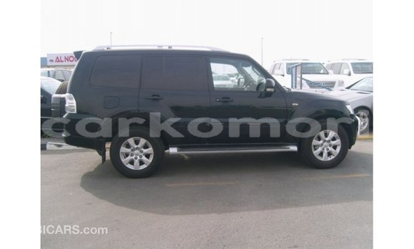 Buy Import Mitsubishi Pajero Black Car in Import - Dubai in Great Comore Buy Import Mitsubishi Pajero Black Car in Import - Dubai in Great Comore