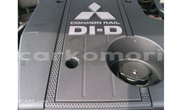 Buy Import Mitsubishi Pajero Black Car in Import - Dubai in Great Comore Buy Import Mitsubishi Pajero Black Car in Import - Dubai in Great Comore