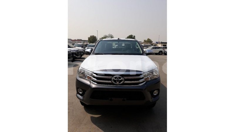 Big with watermark toyota hilux grande comore import dubai 2191