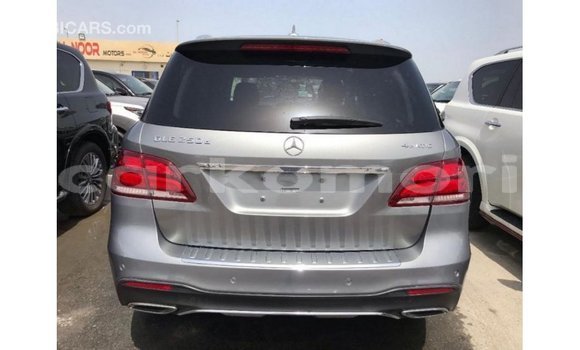 Buy Import Mercedes-Benz 250 Other Car in Import - Dubai in Great Comore Buy Import Mercedes-Benz 250 Other Car in Import - Dubai in Great Comore