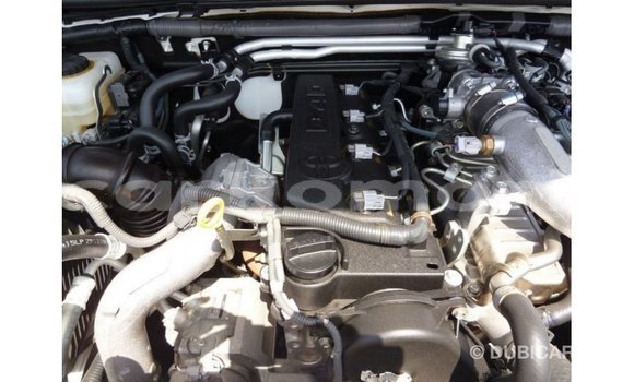 Buy Import Toyota Prado White Car in Import - Dubai in Great Comore Buy Import Toyota Prado White Car in Import - Dubai in Great Comore