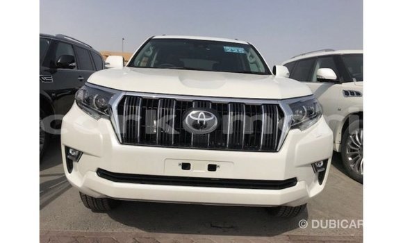 Acheter Import Voiture Toyota Prado Blanc à Import - Dubai, Grande Comore Acheter Import Voiture Toyota Prado Blanc à Import - Dubai, Grande Comore