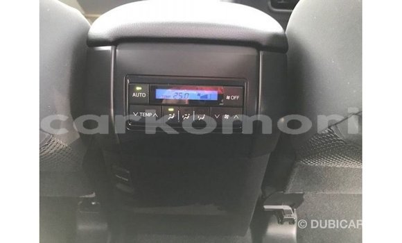 Acheter Import Voiture Toyota Prado Blanc à Import - Dubai, Grande Comore Acheter Import Voiture Toyota Prado Blanc à Import - Dubai, Grande Comore