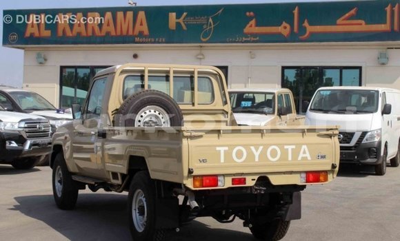 Buy Import Toyota Land Cruiser Beige Car in Import - Dubai in Great Comore Buy Import Toyota Land Cruiser Beige Car in Import - Dubai in Great Comore
