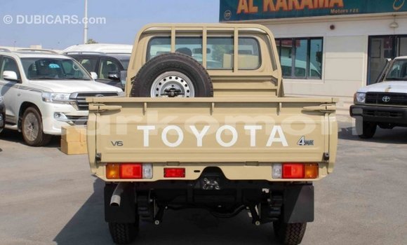 Buy Import Toyota Land Cruiser Beige Car in Import - Dubai in Great Comore Buy Import Toyota Land Cruiser Beige Car in Import - Dubai in Great Comore