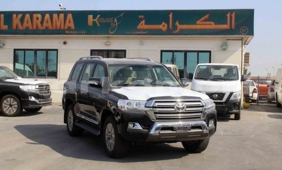 Acheter Import Voiture Toyota Land Cruiser Noir à Import - Dubai, Grande Comore Acheter Import Voiture Toyota Land Cruiser Noir à Import - Dubai, Grande Comore