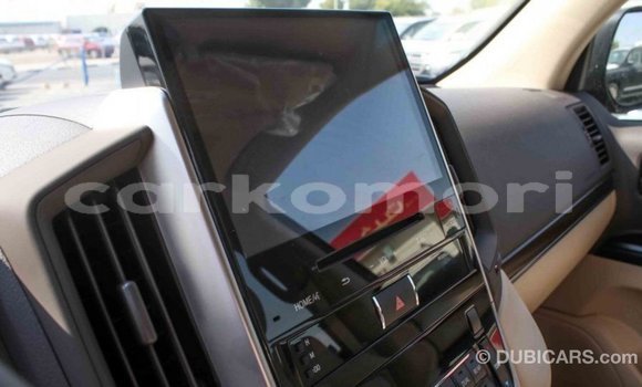 Acheter Import Voiture Toyota Land Cruiser Noir à Import - Dubai, Grande Comore Acheter Import Voiture Toyota Land Cruiser Noir à Import - Dubai, Grande Comore