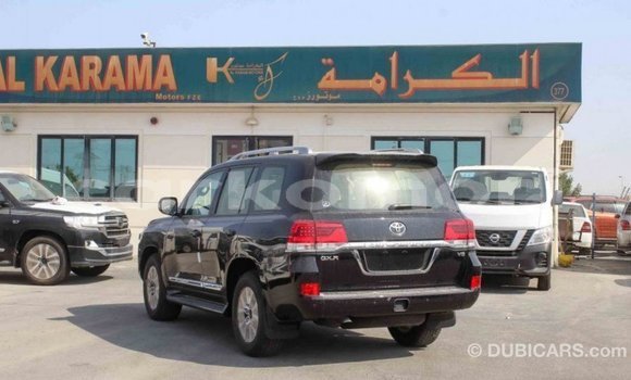 Acheter Import Voiture Toyota Land Cruiser Noir à Import - Dubai, Grande Comore Acheter Import Voiture Toyota Land Cruiser Noir à Import - Dubai, Grande Comore