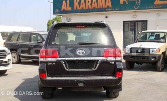 Acheter Import Voiture Toyota Land Cruiser Noir à Import - Dubai, Grande Comore Acheter Import Voiture Toyota Land Cruiser Noir à Import - Dubai, Grande Comore