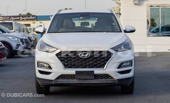 Buy Import Hyundai Tucson White Car in Import - Dubai in Great Comore Buy Import Hyundai Tucson White Car in Import - Dubai in Great Comore