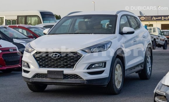 Buy Import Hyundai Tucson White Car in Import - Dubai in Great Comore Buy Import Hyundai Tucson White Car in Import - Dubai in Great Comore