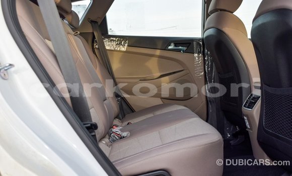 Buy Import Hyundai Tucson White Car in Import - Dubai in Great Comore Buy Import Hyundai Tucson White Car in Import - Dubai in Great Comore
